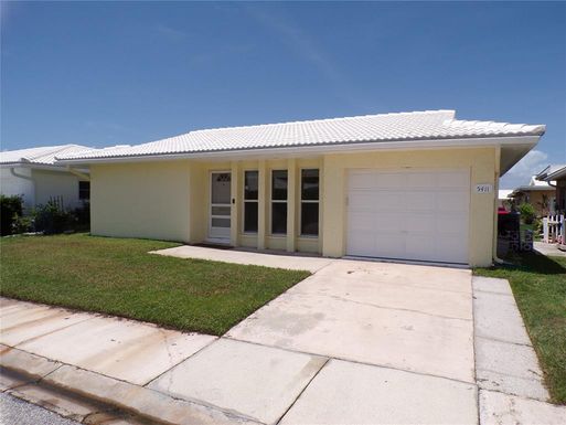 5411 LEMON TREE LANE N UNIT 4