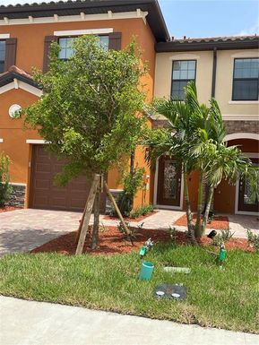 20392 LAGENTE CIRCLE