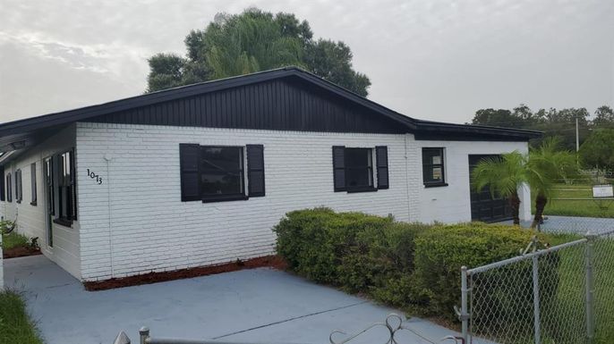 1073 SW GOLDEN AVENUE