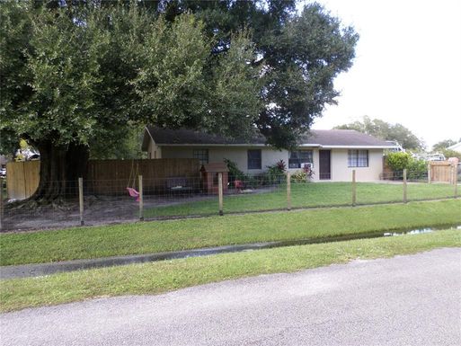 7341 NW 95TH COURT