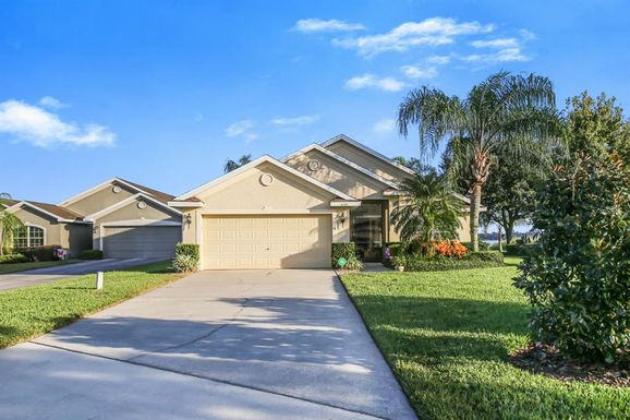 4135 ISLAND LAKES DRIVE