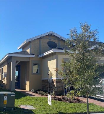 2553 YELLOW BRICK ROAD