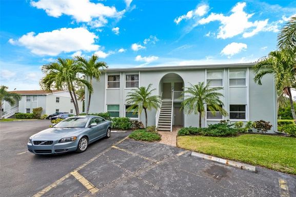 522 PINE AVENUE UNIT 3C