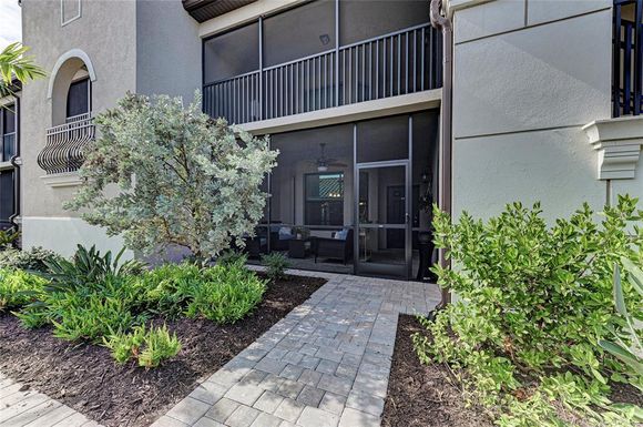 5527 PALMER CIRCLE UNIT 106