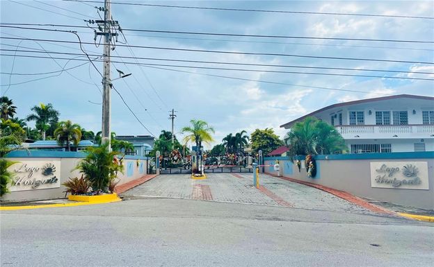 CALLE 1 URB. LAGO HORIZONTE UNIT A-9