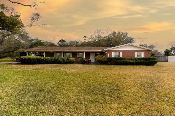 13925 LAKE MAGDALENE BOULEVARD