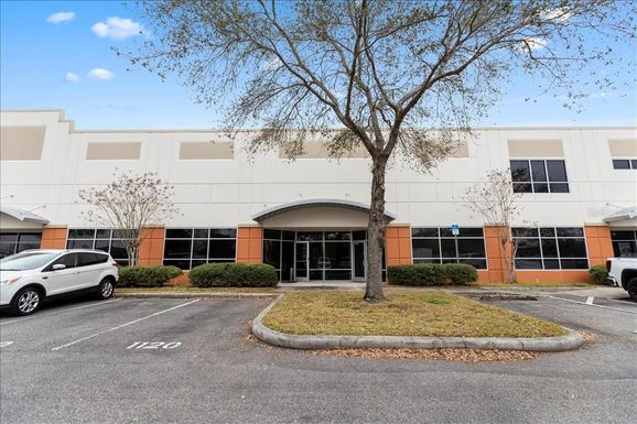 350 E CROWN POINT ROAD UNIT 11