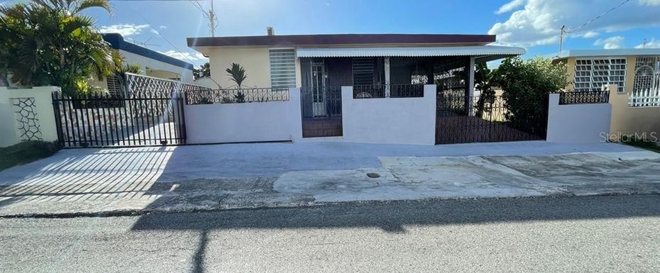 Piedra Aguza Community 217, 15 ST.