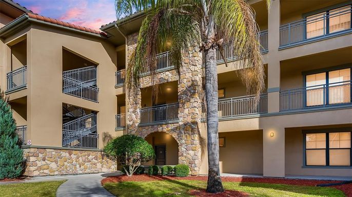 912 CHARO PKWY UNIT 212