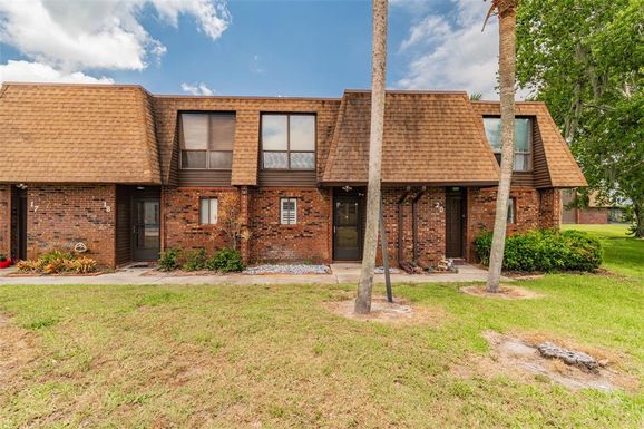 1836 N CRYSTAL LAKE DRIVE UNIT 19