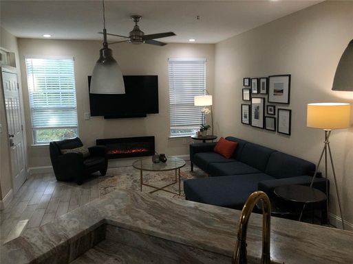 1975 ERVING CIRCLE UNIT 109