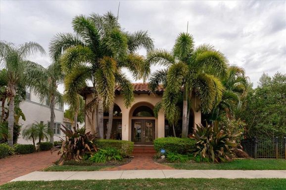 6131 YEATS MANOR DRIVE