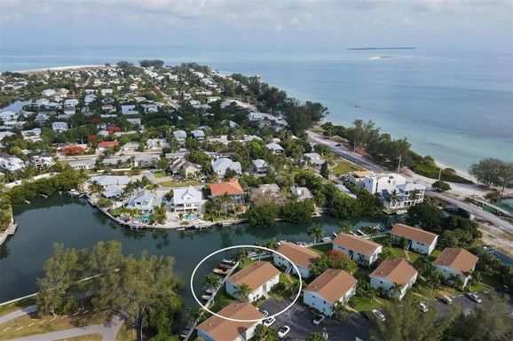 522 PINE AVENUE UNIT 5C