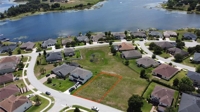 9423 ROYAL VISTA AVENUE