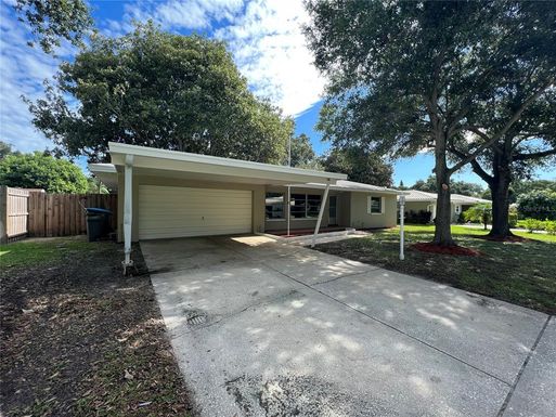 1612 WHITEWOOD DRIVE