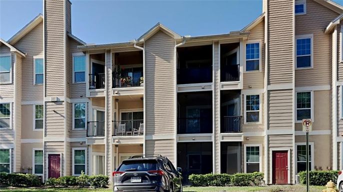 2015 ERVING CIRCLE UNIT 206