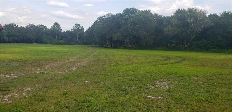 1401 SARASOTA CENTER BOULEVARD