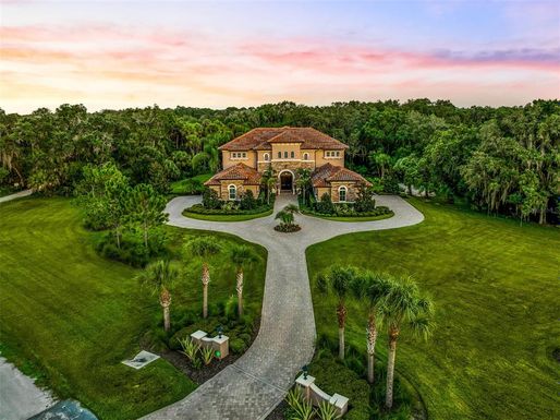 10121 RUFFLED FERN LANE