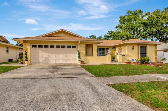 205 MEADOWCROSS DRIVE, SAFETY HARBOR FL 34695