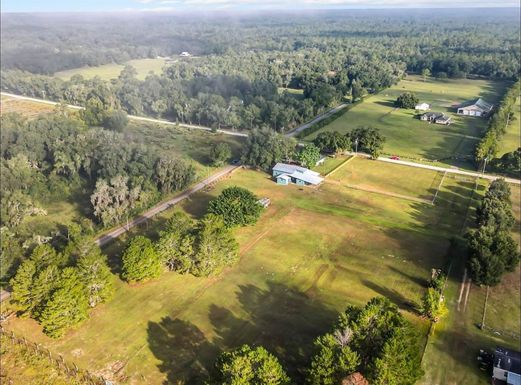 18500 RAVENSWOOD ROAD