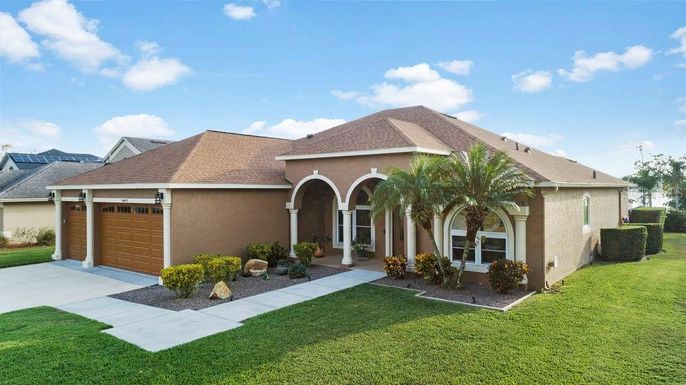 6643 HIDDEN BEACH CIRCLE