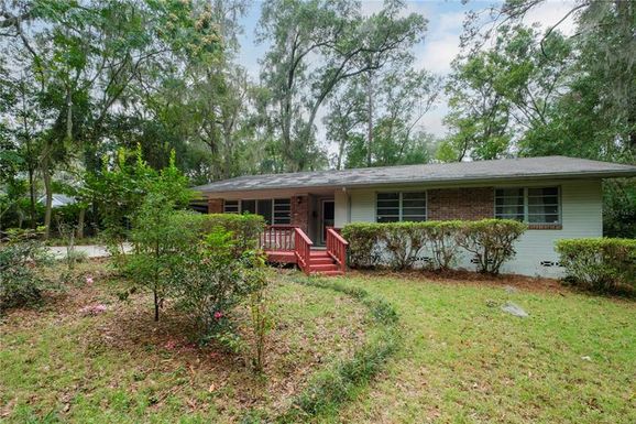 810 NW 19TH TERRACE, GAINESVILLE FL 32603