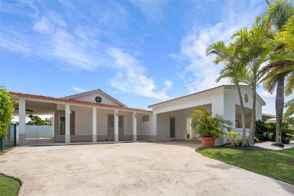 293 CAMINO DE LOS ROBLES