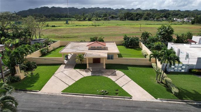 Guayacan 83 HACIENDA MI QUERIDO VIEJO