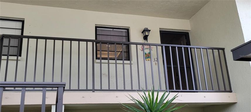 1211 CAPRI ISLES BOULEVARD UNIT 32