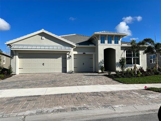 5561 LONG SHORE LOOP