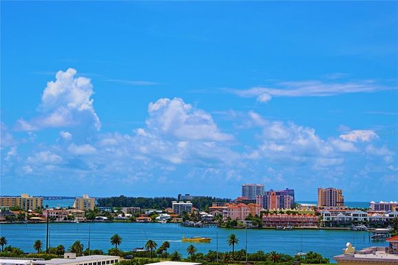 255 DOLPHIN POINT UNIT PH-2