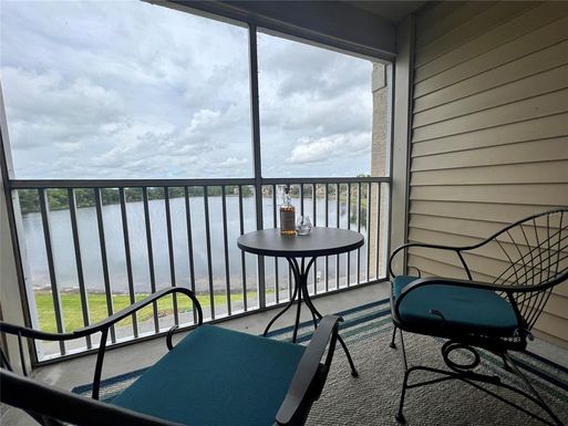 1909 SUMMER CLUB DRIVE UNIT 311