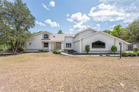 2590 W ARBUTUS DRIVE