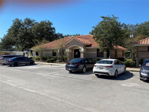 3261 US HIGHWAY 441/27 UNIT E2