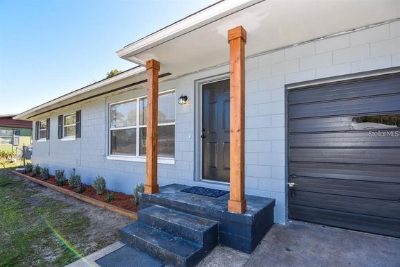 204 E ROSEHILL AVENUE