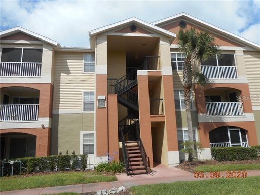 1909 SUMMER CLUB APT 115 DRIVE UNIT 115