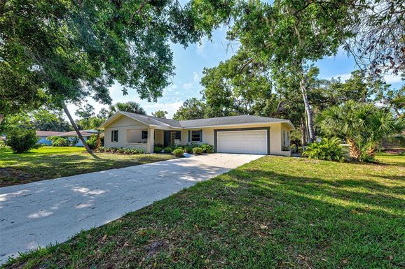1429 MAPLE STREET, NOKOMIS FL 34275