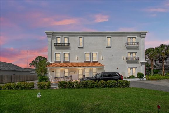 2050 KINGS CIRCLE S, NEPTUNE BEACH FL 32266