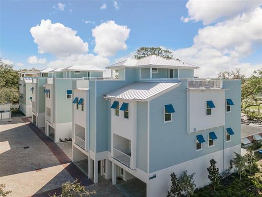 1413 BAYSHORE BOULEVARD UNIT 8