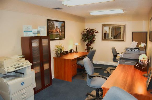 2704 REW CIRCLE UNIT C