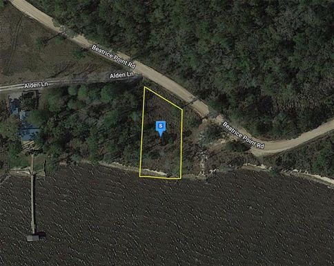400 BEATRICE POINT ROAD, FREEPORT FL 32439