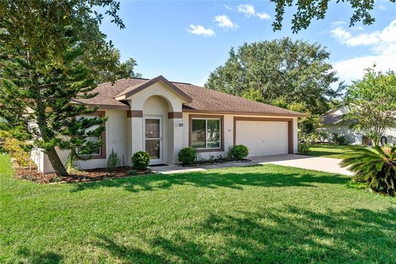 12530 FADE DRIVE, GRAND ISLAND FL 32735