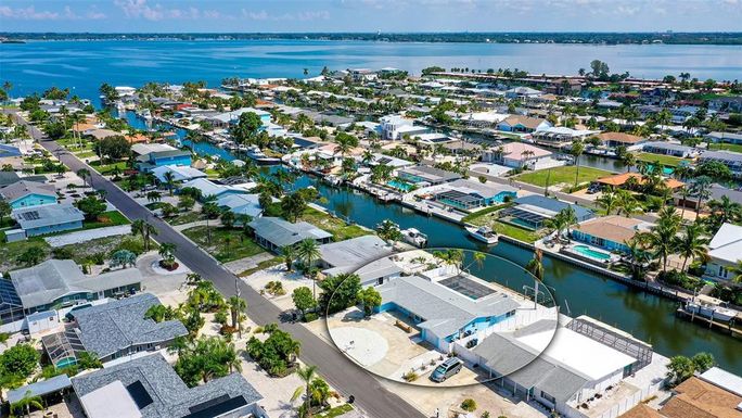 4015 BAMBOO TERRACE W