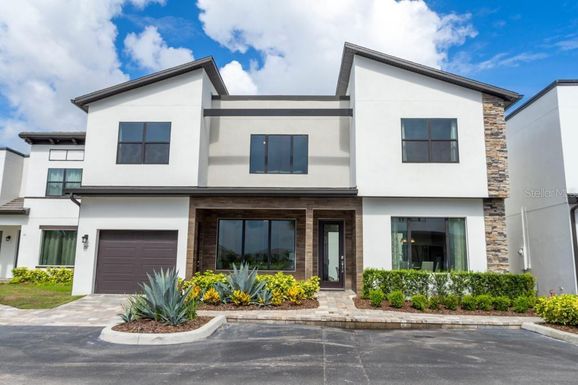 157 VILLA DOMANI CIRCLE