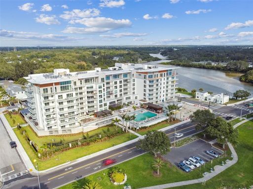 1020 SUNSET POINT ROAD UNIT 204