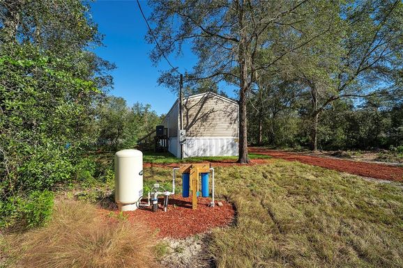9333 GARETTA AVENUE, WEBSTER FL 33597