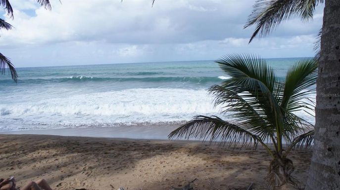 SANDY BEACH BEACHFRONT LOT