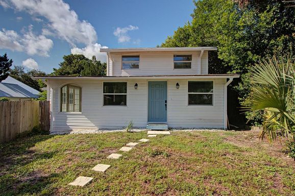 435 SEMINOLE AVENUE, LAKE HELEN FL 32744