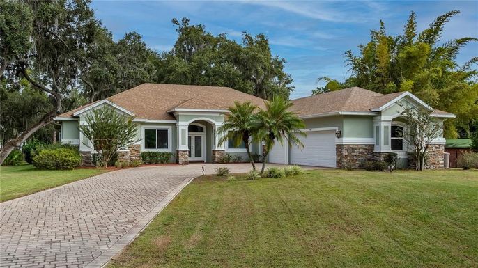 9502 LOUISA WOODS COURT