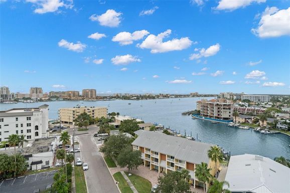 255 DOLPHIN POINT UNIT PH 11